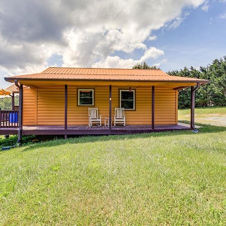 Blue Ridge Mountain Cabin With Views And Hot Tub Sparta Ngoại thất bức ảnh