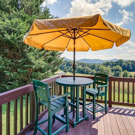 Blue Ridge Mountain Cabin With Views And Hot Tub Sparta Ngoại thất bức ảnh