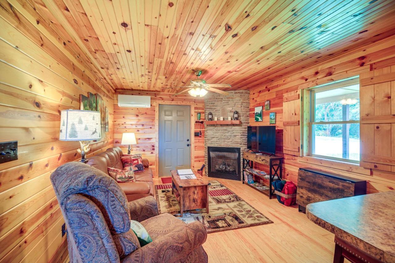 Blue Ridge Mountain Cabin With Views And Hot Tub Sparta Ngoại thất bức ảnh