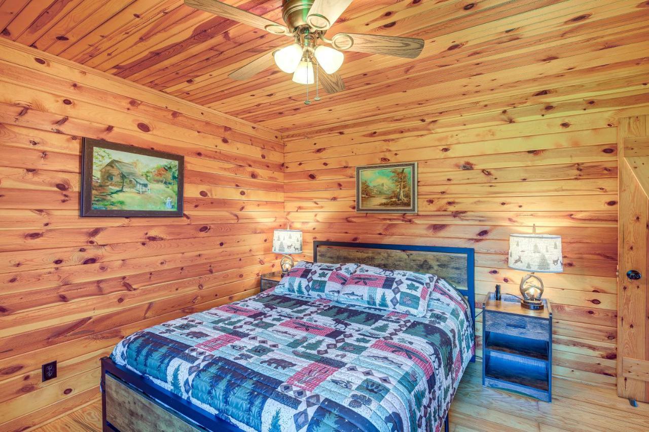 Blue Ridge Mountain Cabin With Views And Hot Tub Sparta Ngoại thất bức ảnh