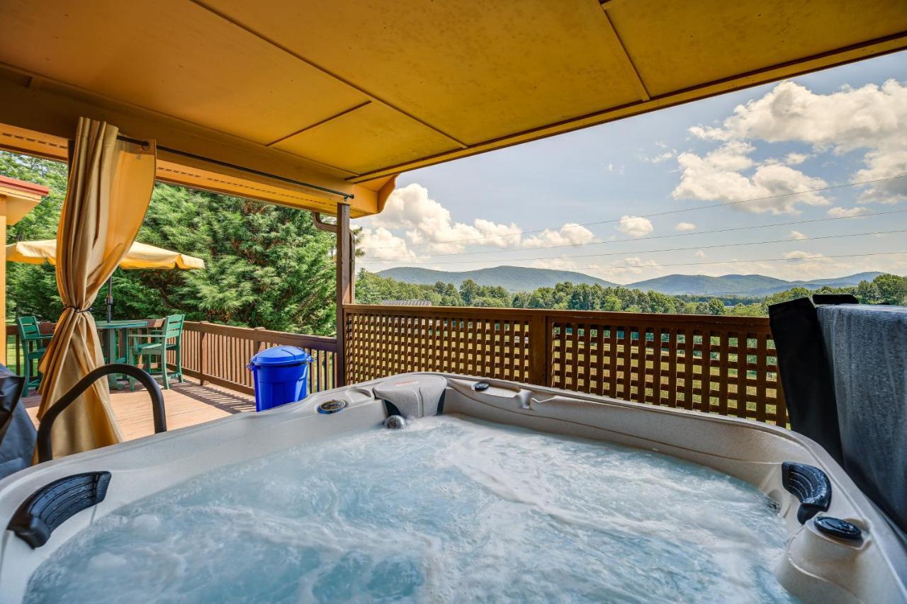Blue Ridge Mountain Cabin With Views And Hot Tub Sparta Ngoại thất bức ảnh